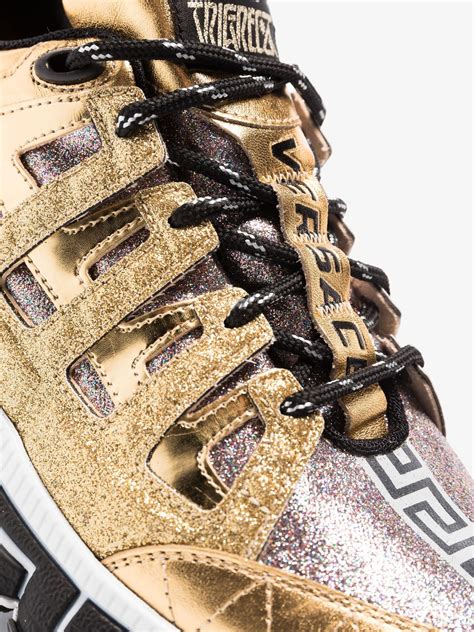 trigreca versace sneakers.